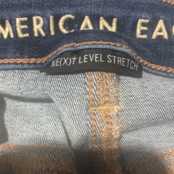 AE never worn women’s size 2 regular ripped jeans - Picture 8 of 8